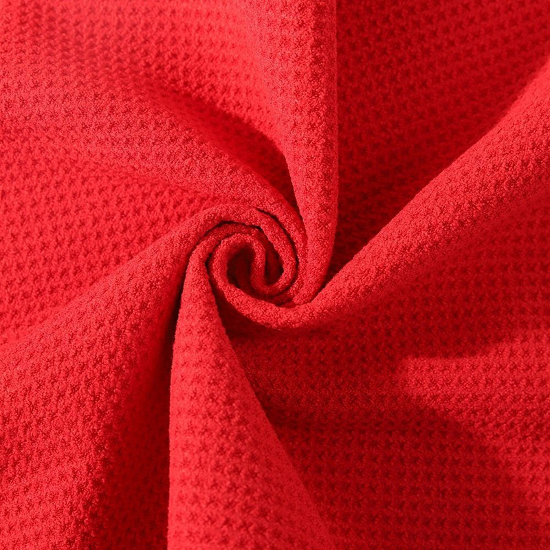 420GSM 16″ x 24″ Tri-Fold Portable Microfiber Fabric Waffle Pattern Golf TowelEmbroidered Golf Towel - 4