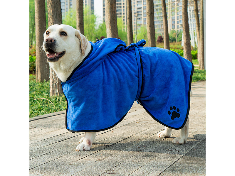 Super absorbent chenille & hand-pocket designs.